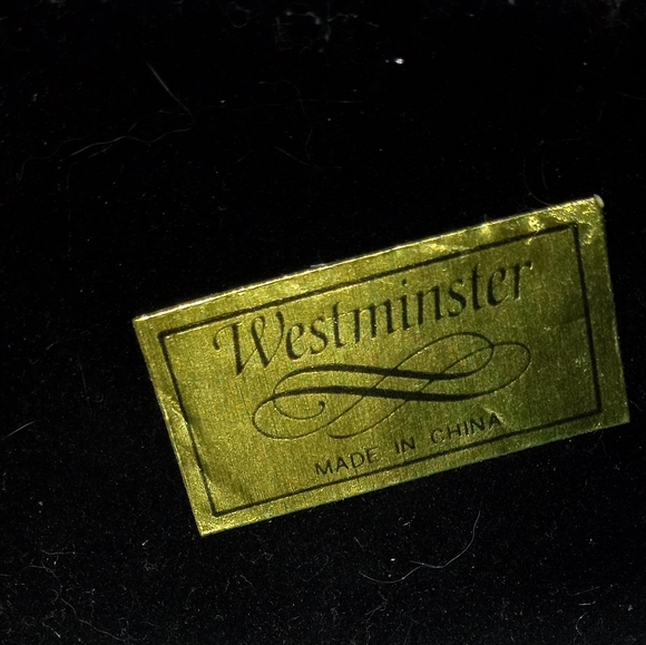 Elegant Pair of Horses Westminster Carousel Collection - Picture 4 of 4